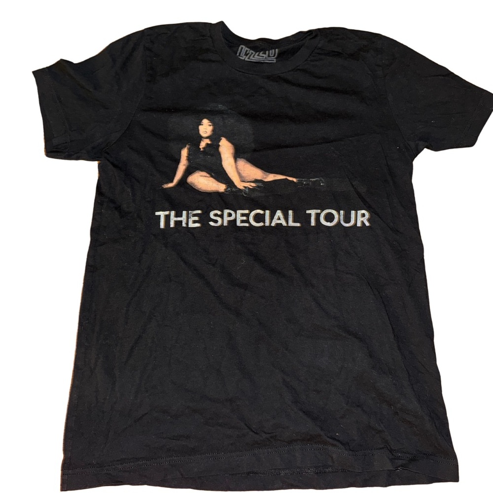 Lizzo The Special Tour Graphic Tee - Black